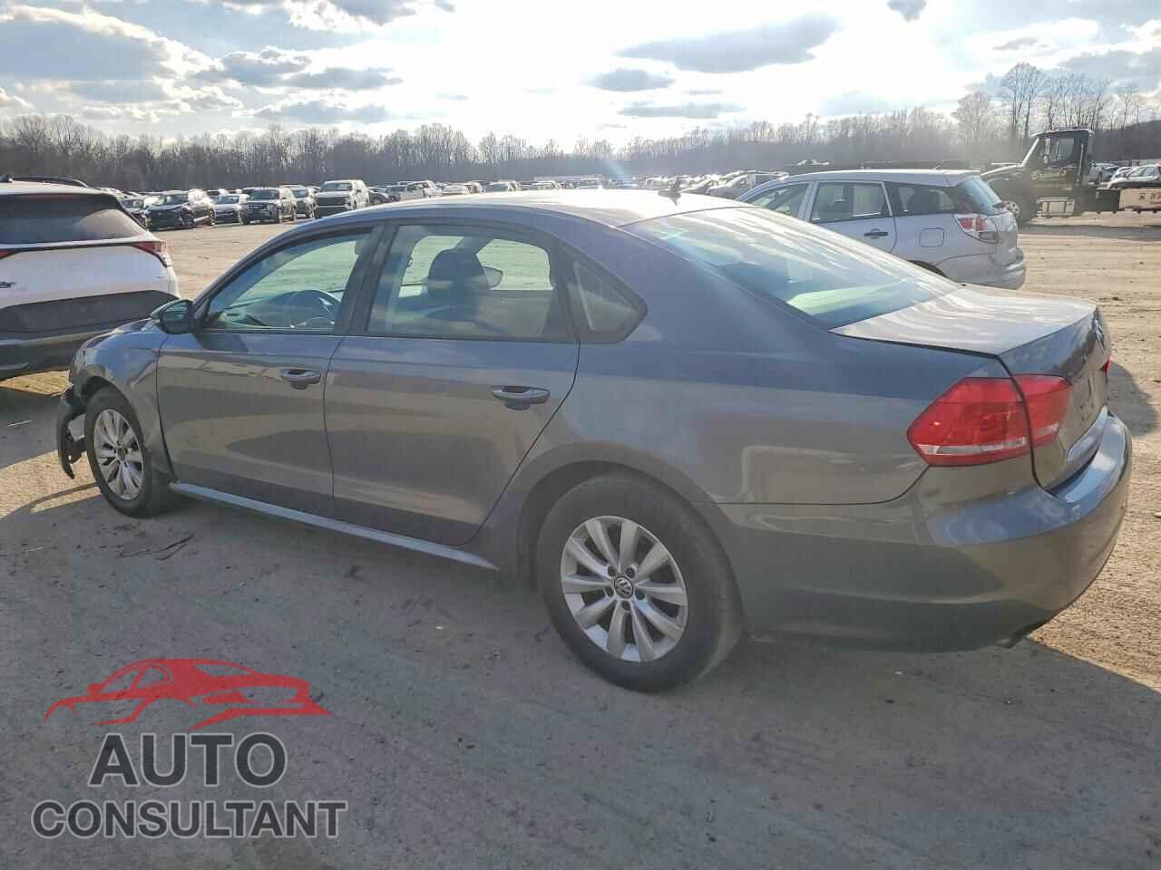 VOLKSWAGEN PASSAT 2012 - 1VWAH7A32CC018398