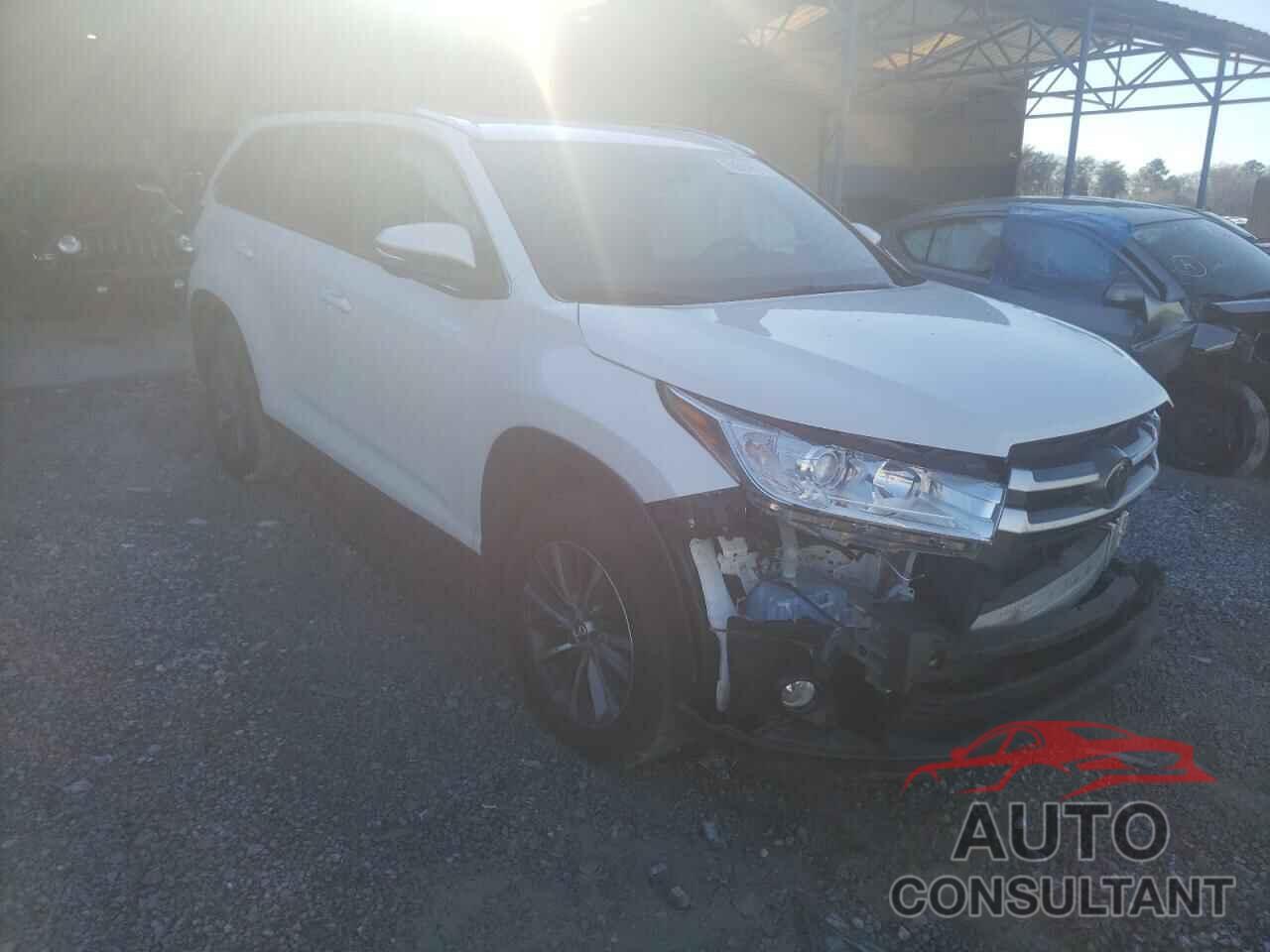 TOYOTA HIGHLANDER 2019 - 5TDKZRFH6KS315952