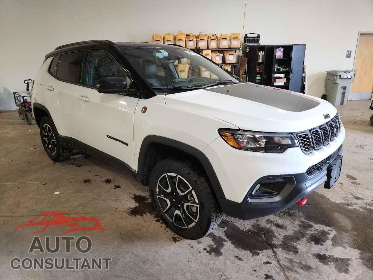 JEEP COMPASS 2024 - 3C4NJDDN4RT149561