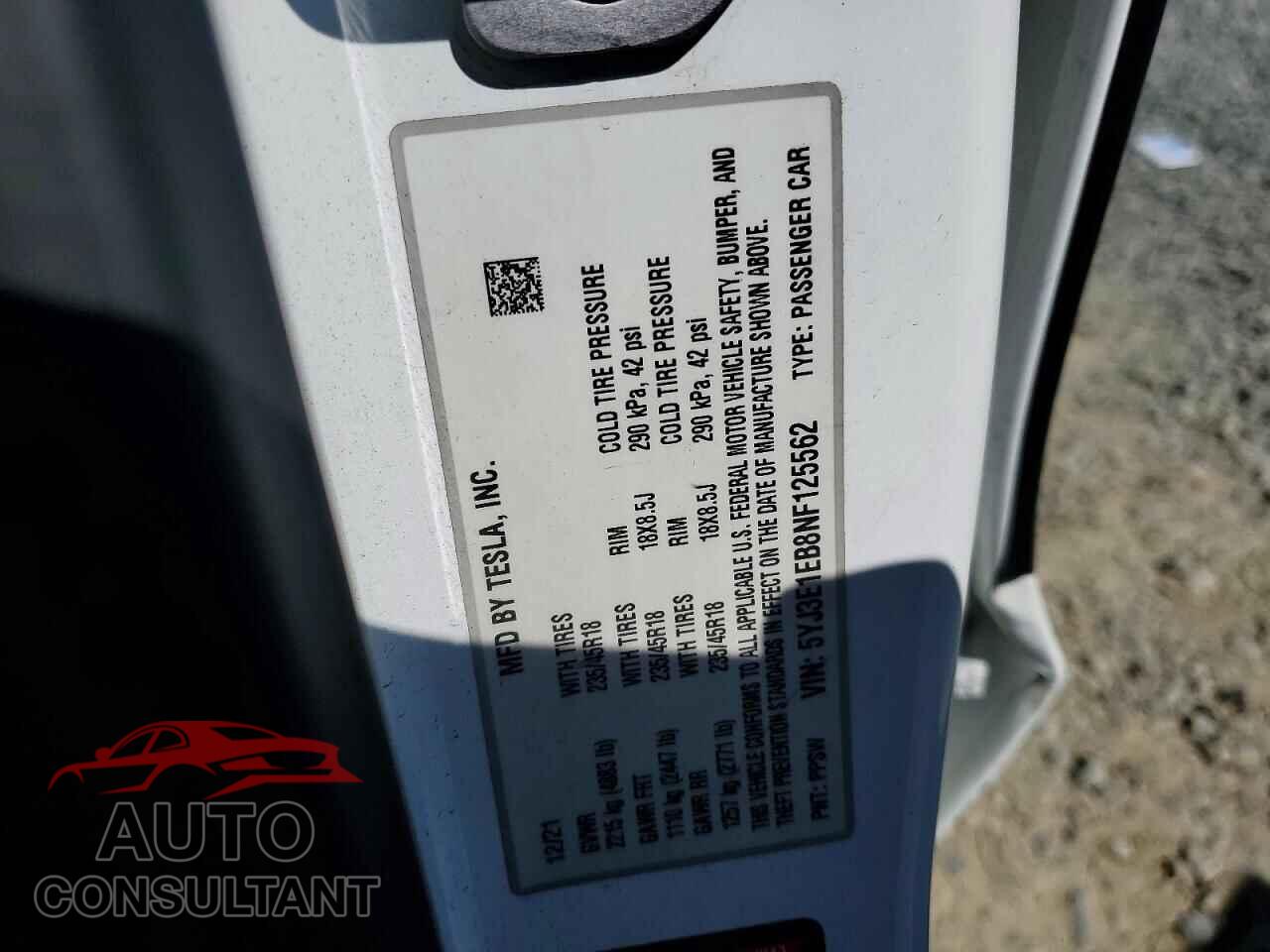 TESLA MODEL 3 2022 - 5YJ3E1EB8NF125562