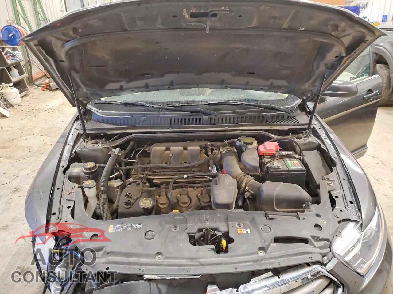 FORD TAURUS 2015 - 1FAHP2E81FG131758