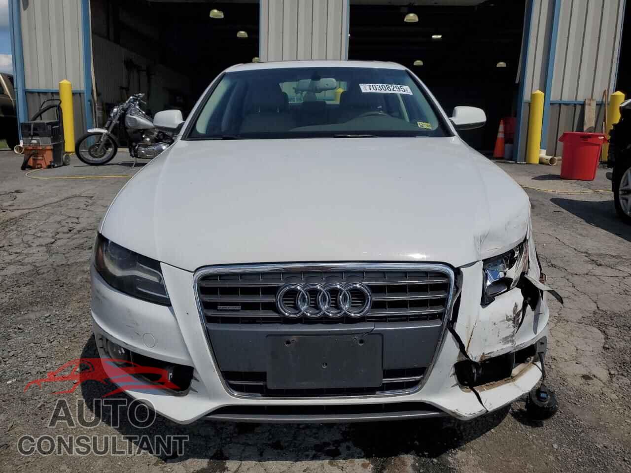AUDI A4 2012 - WAUFFAFL8CA119118