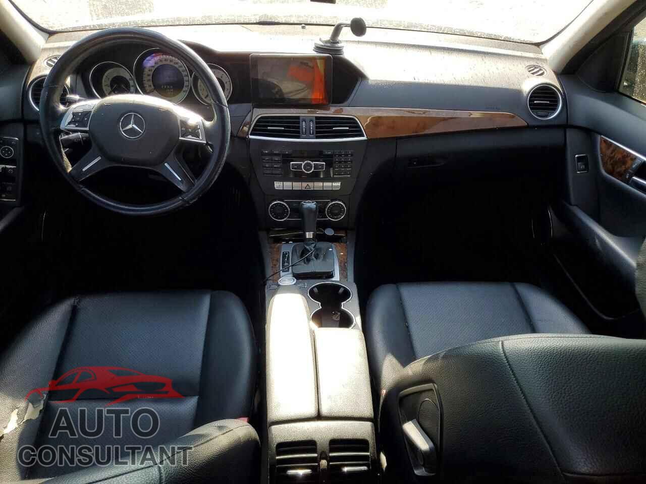 MERCEDES-BENZ C-CLASS 2012 - WDDGF8BBXCA655636