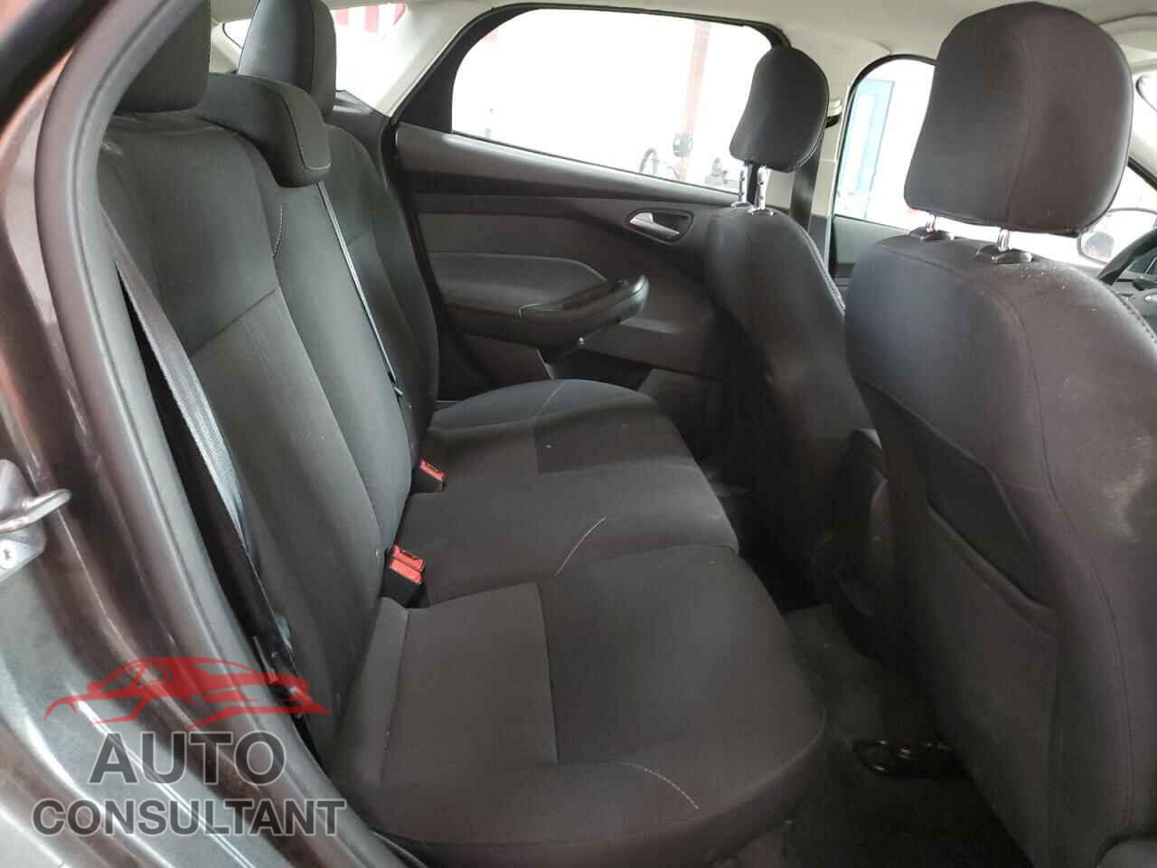 FORD FOCUS 2017 - 1FADP3K21HL327035