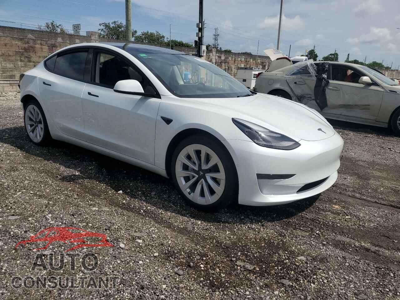 TESLA MODEL 3 2022 - 5YJ3E1EA7NF340759
