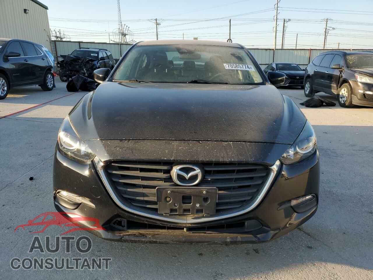 MAZDA 3 2018 - 3MZBN1V30JM208166