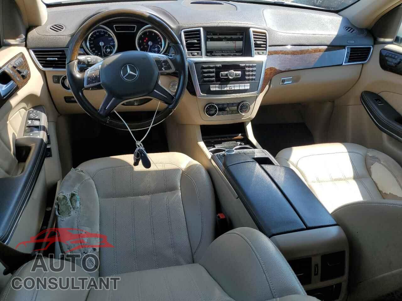 MERCEDES-BENZ GL-CLASS 2013 - 4JGDF7CE7DA148075