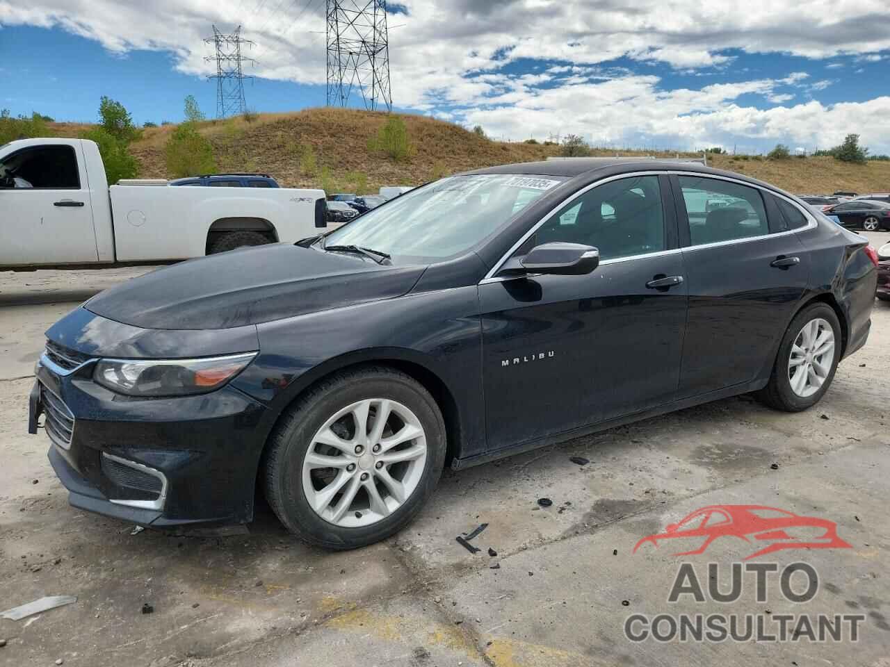 CHEVROLET MALIBU 2017 - 1G1ZE5ST4HF175933