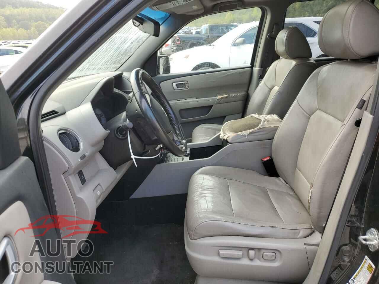 HONDA PILOT 2011 - 5FNYF4H57BB027404