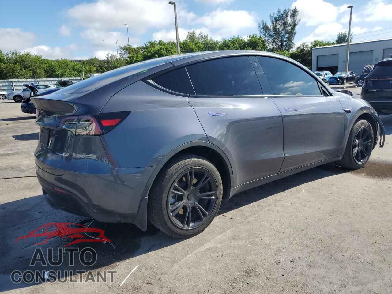 TESLA MODEL Y 2023 - 7SAYGDEE8PF699998