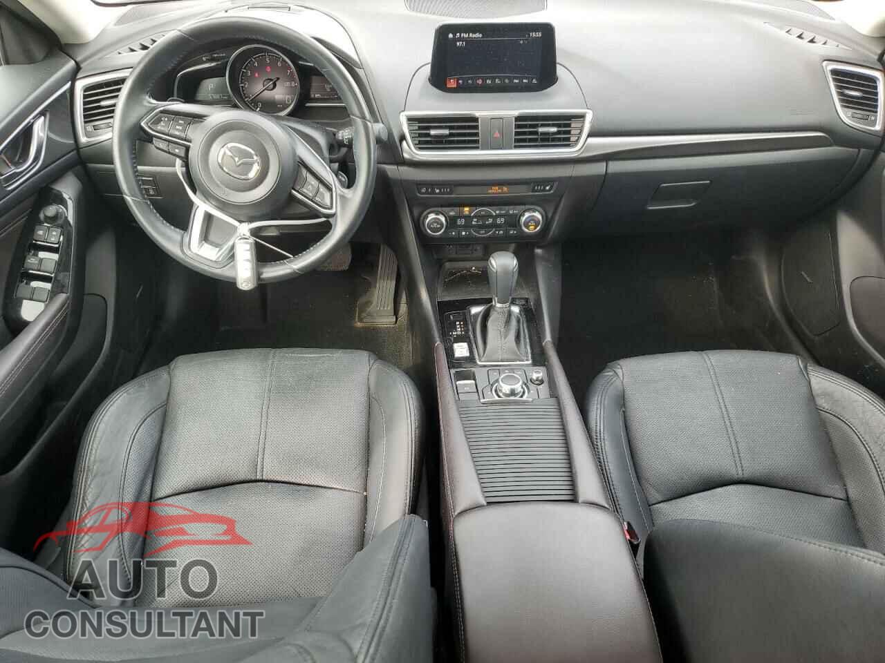 MAZDA 3 2017 - 3MZBN1W31HM139349