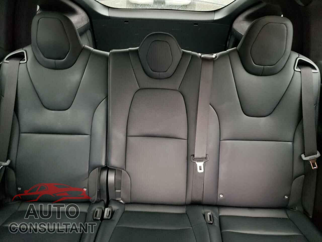 TESLA MODEL X 2017 - 5YJXCAE27HF076186