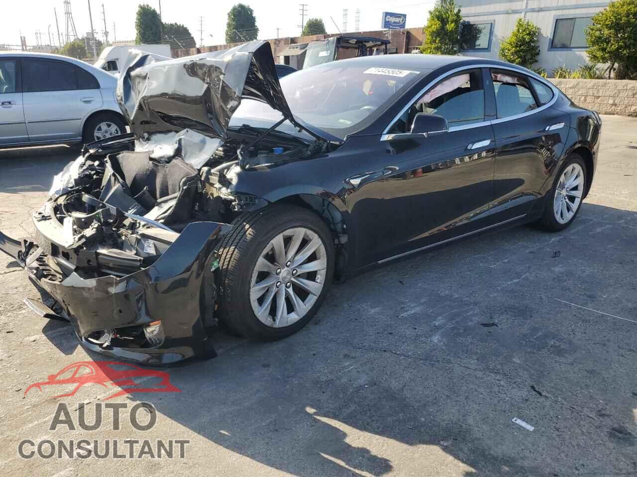 TESLA MODEL S 2018 - 5YJSA1E28JF258582