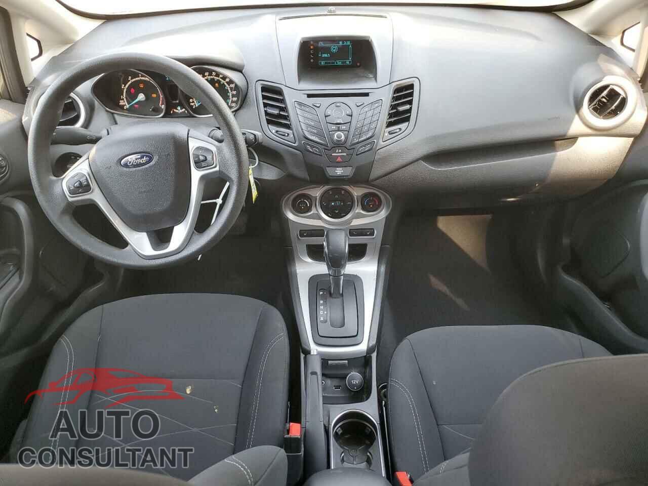 FORD FIESTA 2017 - 3FADP4EJ6HM134919
