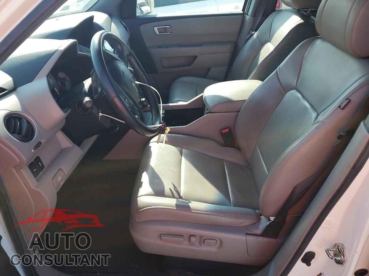HONDA PILOT 2012 - 5FNYF4H95CB082079