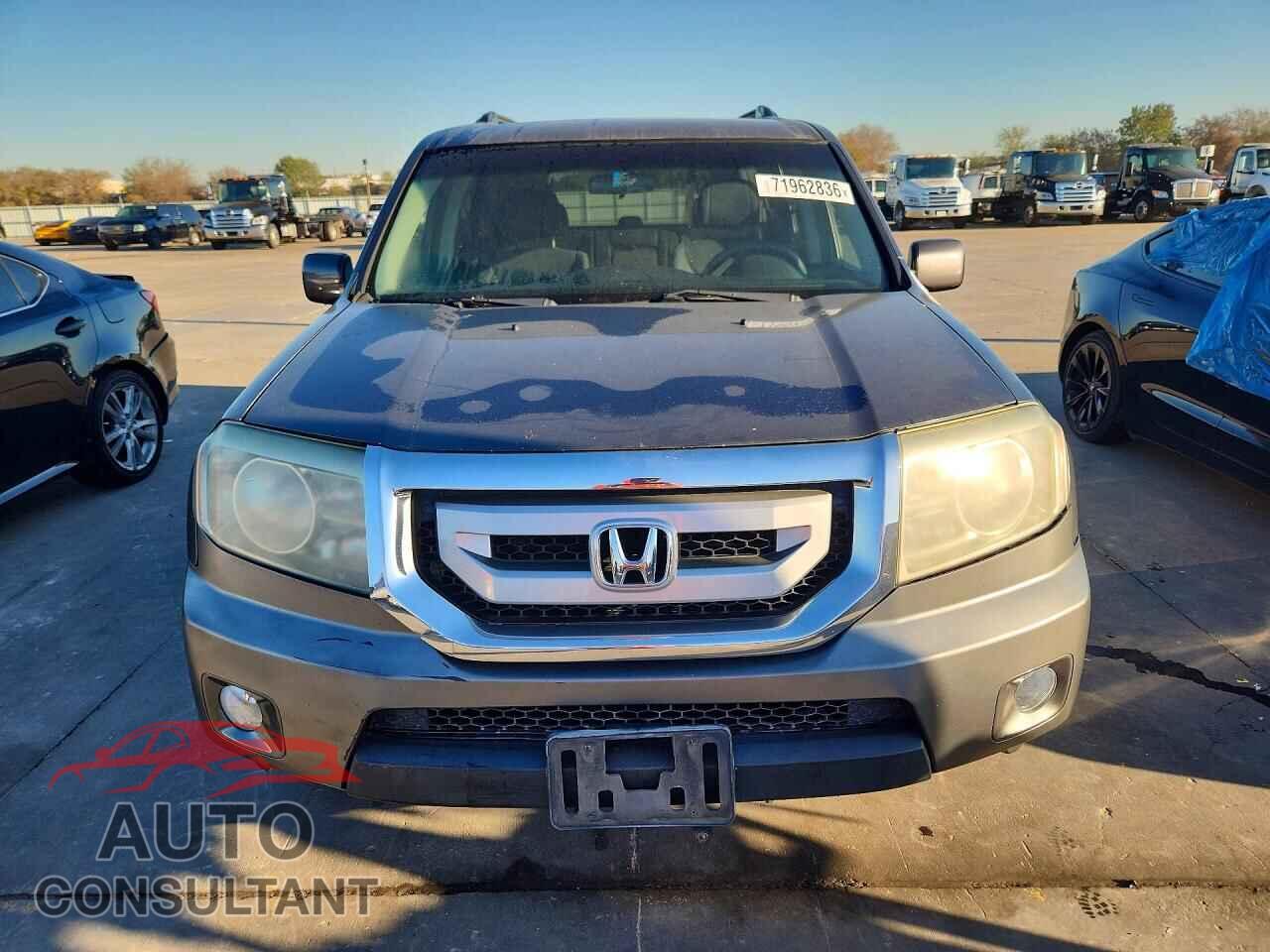 HONDA PILOT 2011 - 5FNYF3H42BB018174