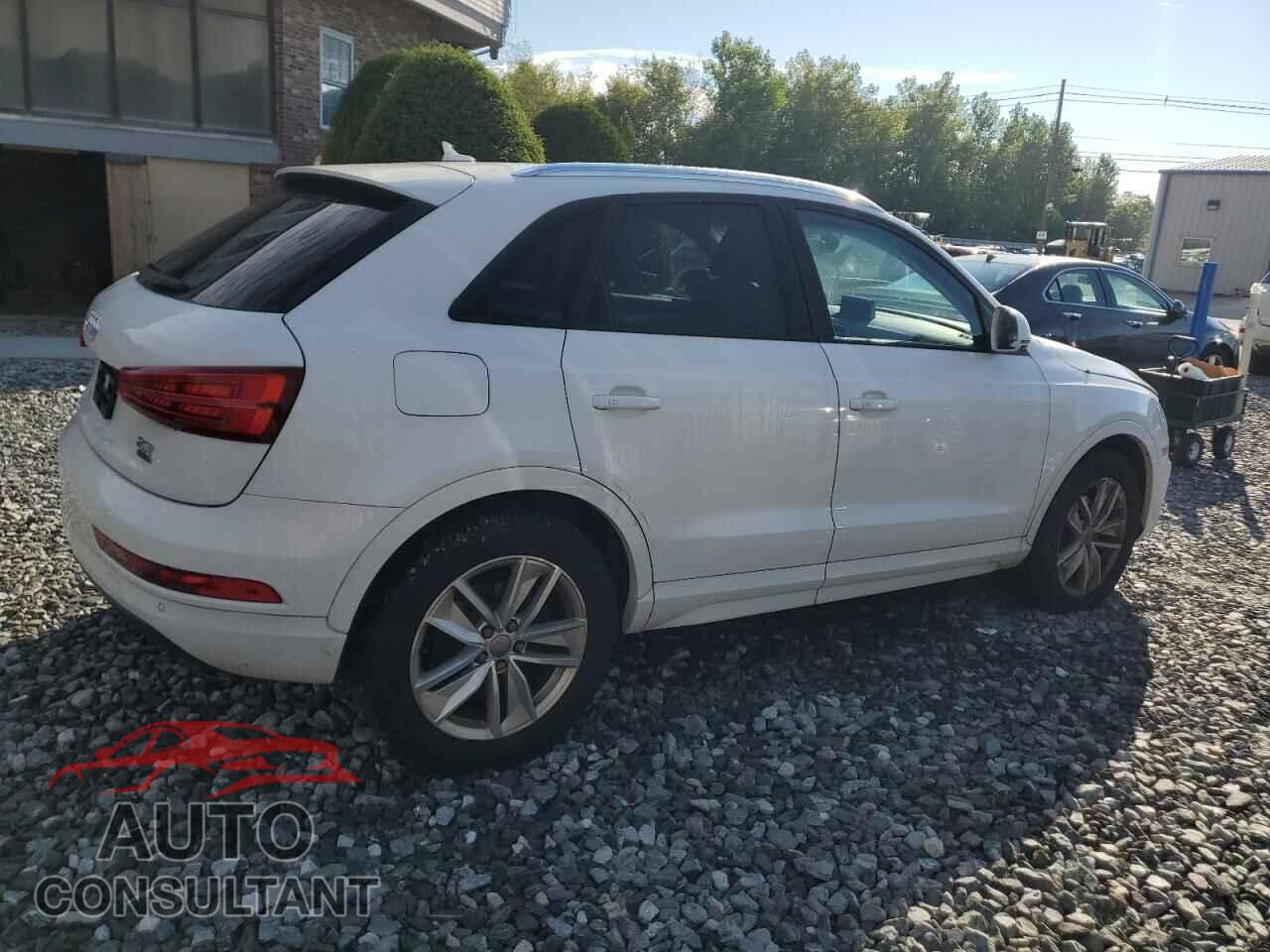 AUDI Q3 2017 - WA1ECCFS0HR012254