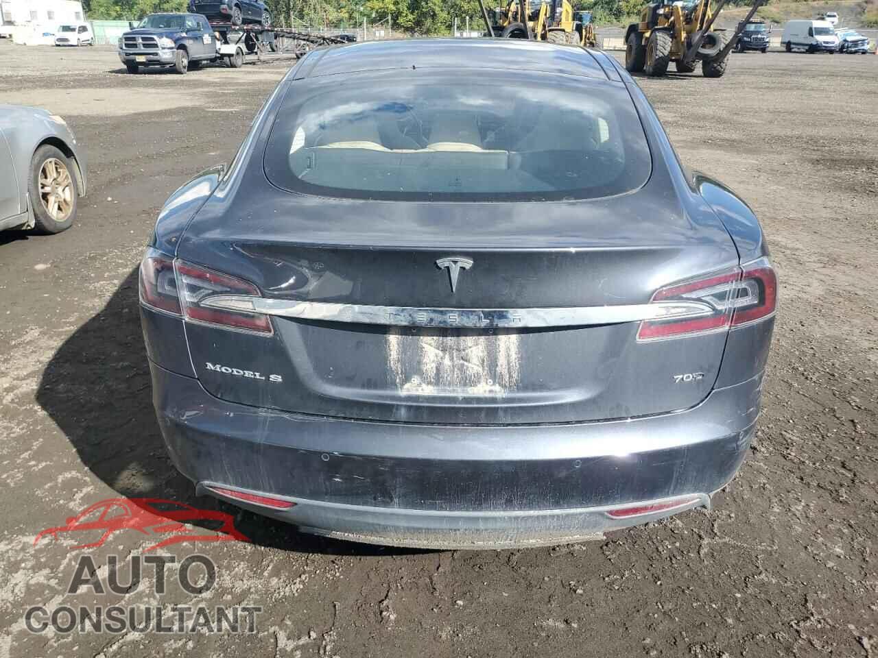 TESLA MODEL S 2015 - 5YJSA1S26FF092011