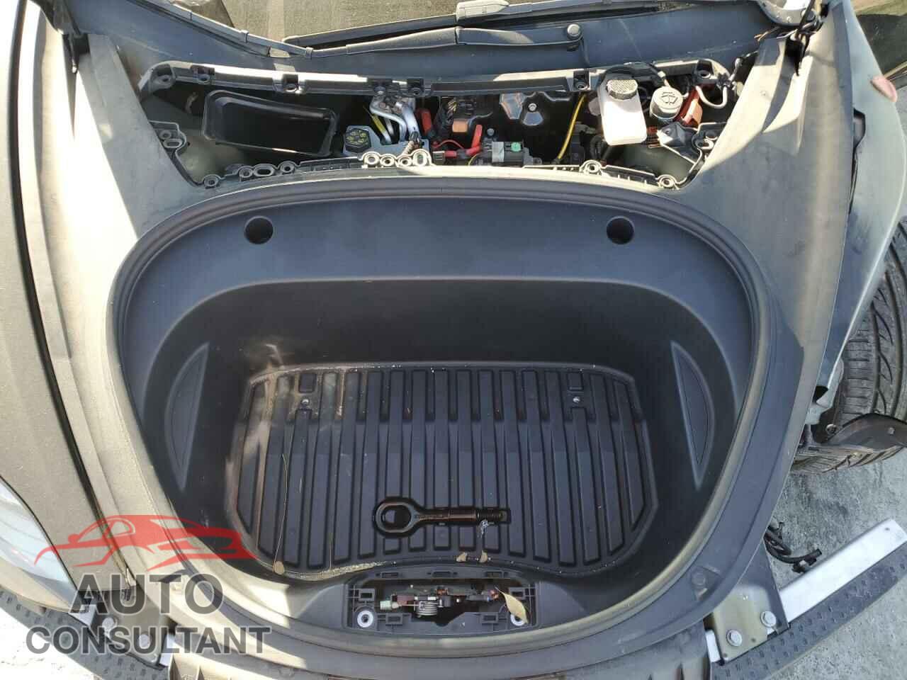 TESLA MODEL 3 2022 - 5YJ3E1EA0NF288049