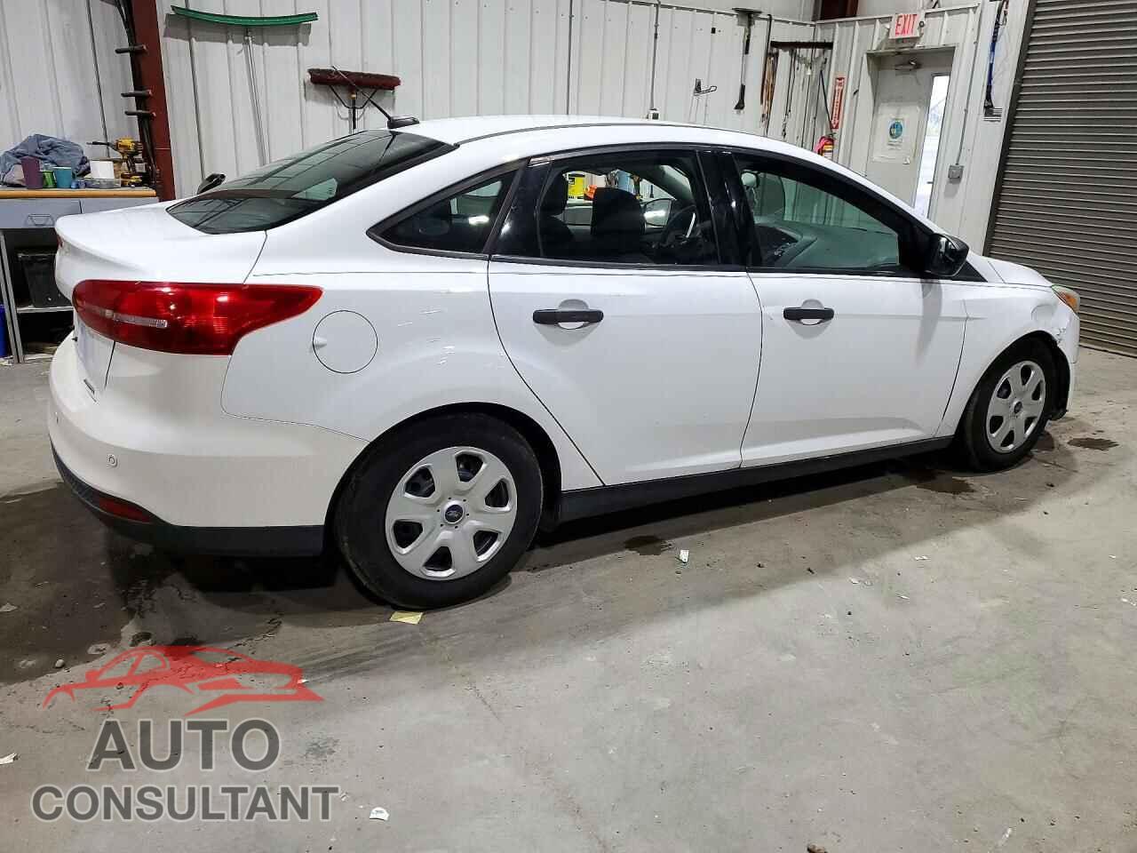 FORD FOCUS 2015 - 1FADP3E23FL315221