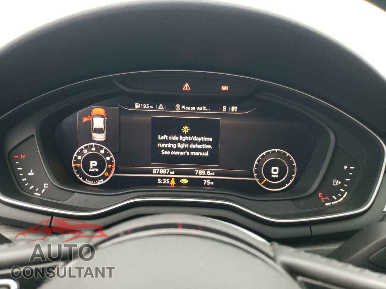 AUDI A4 2017 - WAUDNAF49HN041032