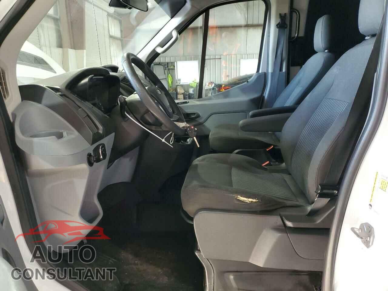 FORD TRANSIT 2019 - 1FTYR2CM1KKA87580