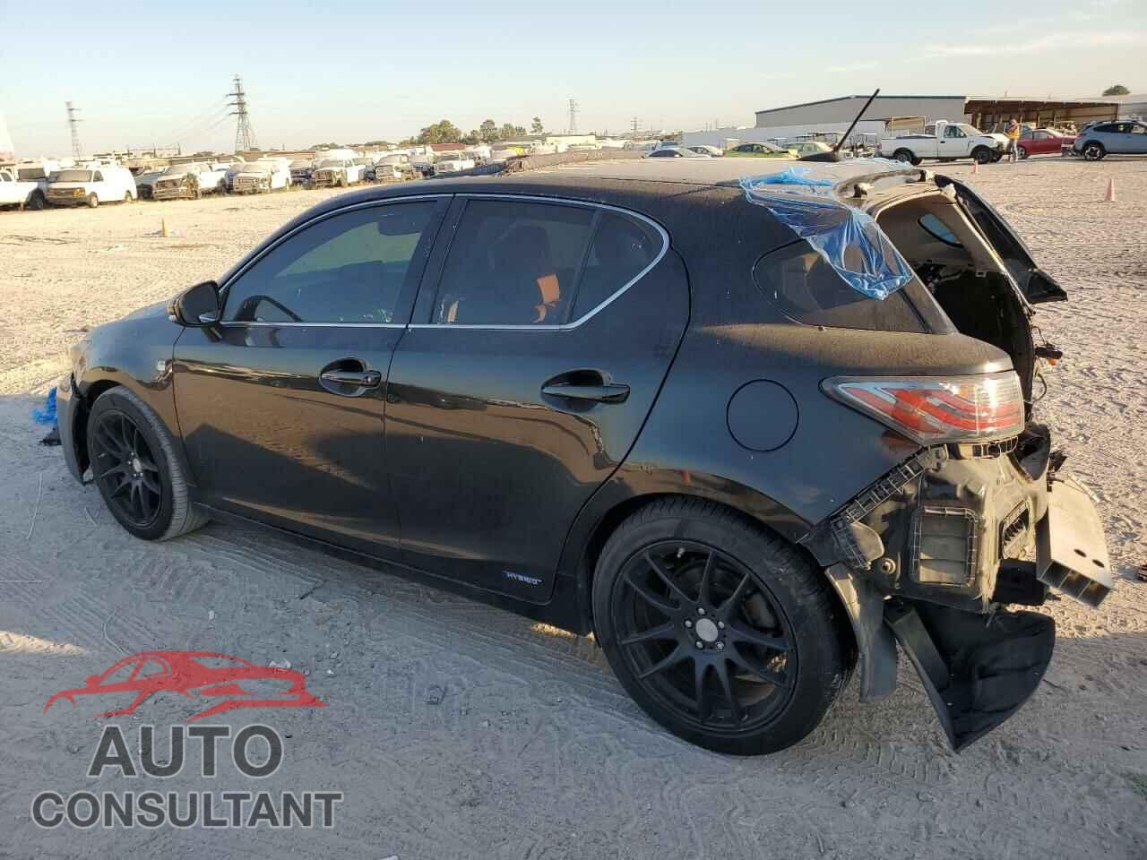 LEXUS CT 200 2013 - JTHKD5BH8D2134552