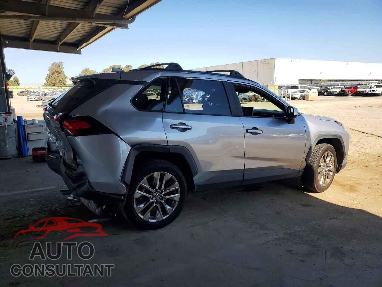 TOYOTA RAV4 2019 - JTMC1RFV7KD002390