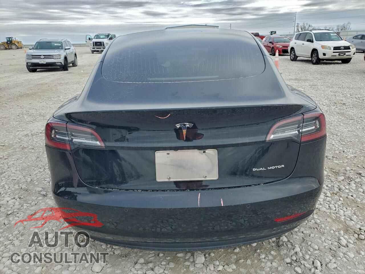 TESLA MODEL 3 2019 - 5YJ3E1EB6KF437505