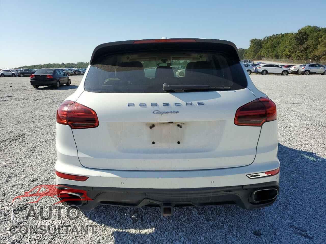 PORSCHE CAYENNE 2017 - WP1AA2A20HKA85031