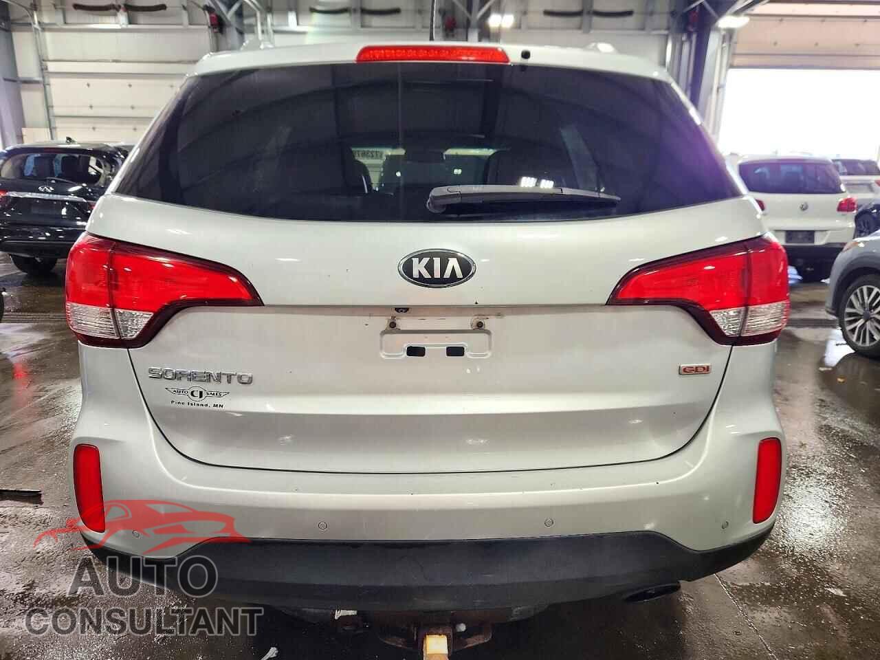 KIA SORENTO 2014 - 5XYKT4A76EG462602