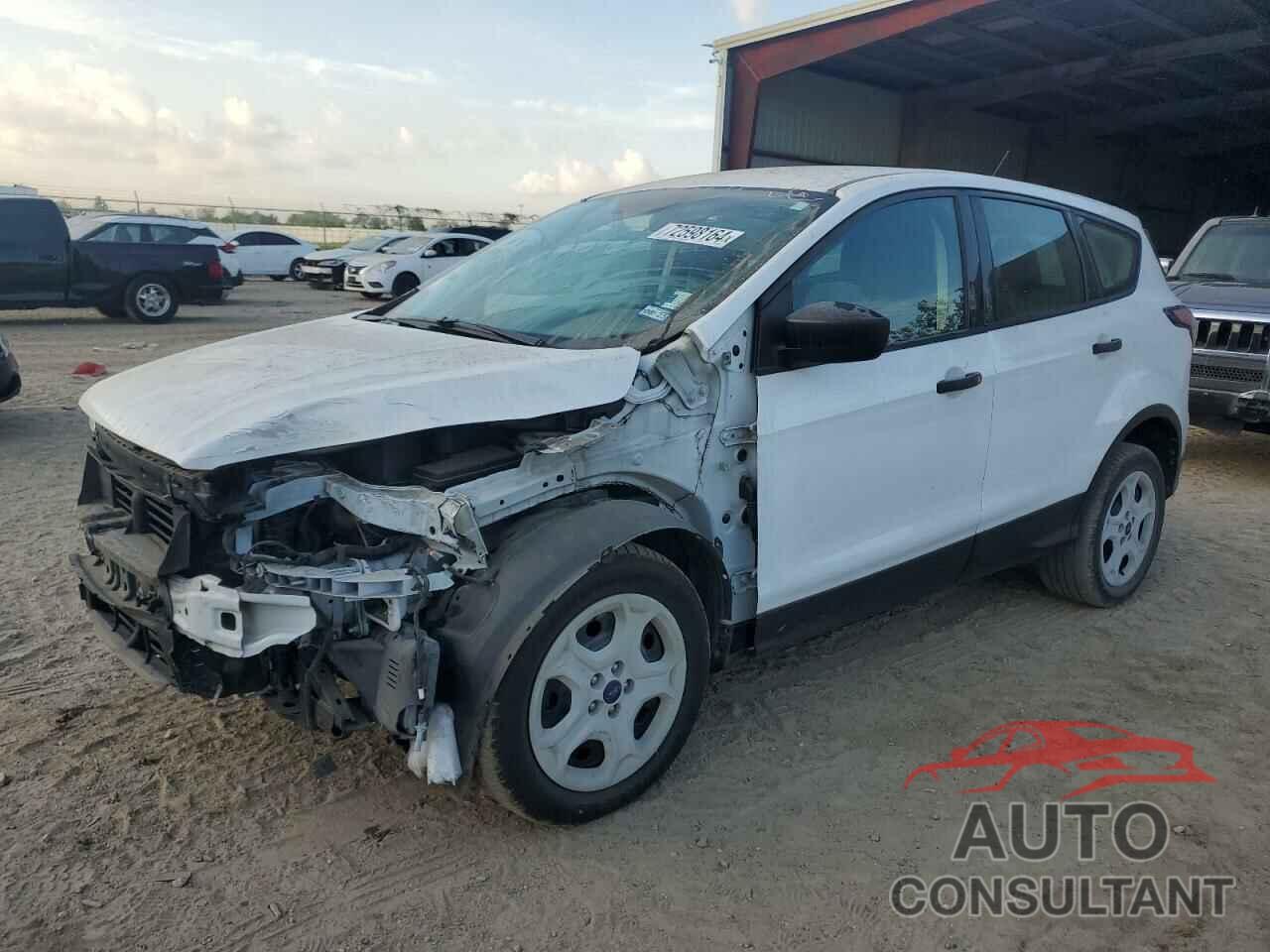FORD ESCAPE 2017 - 1FMCU0F76HUC10253