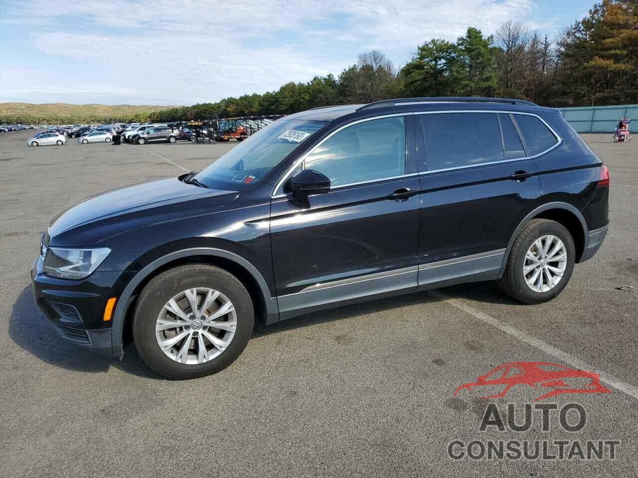 VOLKSWAGEN TIGUAN 2018 - 3VV2B7AX8JM095124