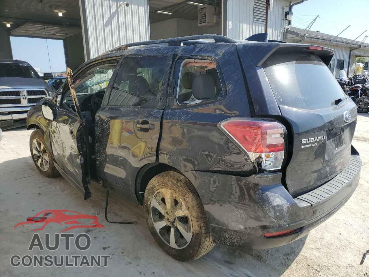 SUBARU FORESTER 2017 - JF2SJAEC0HH439728