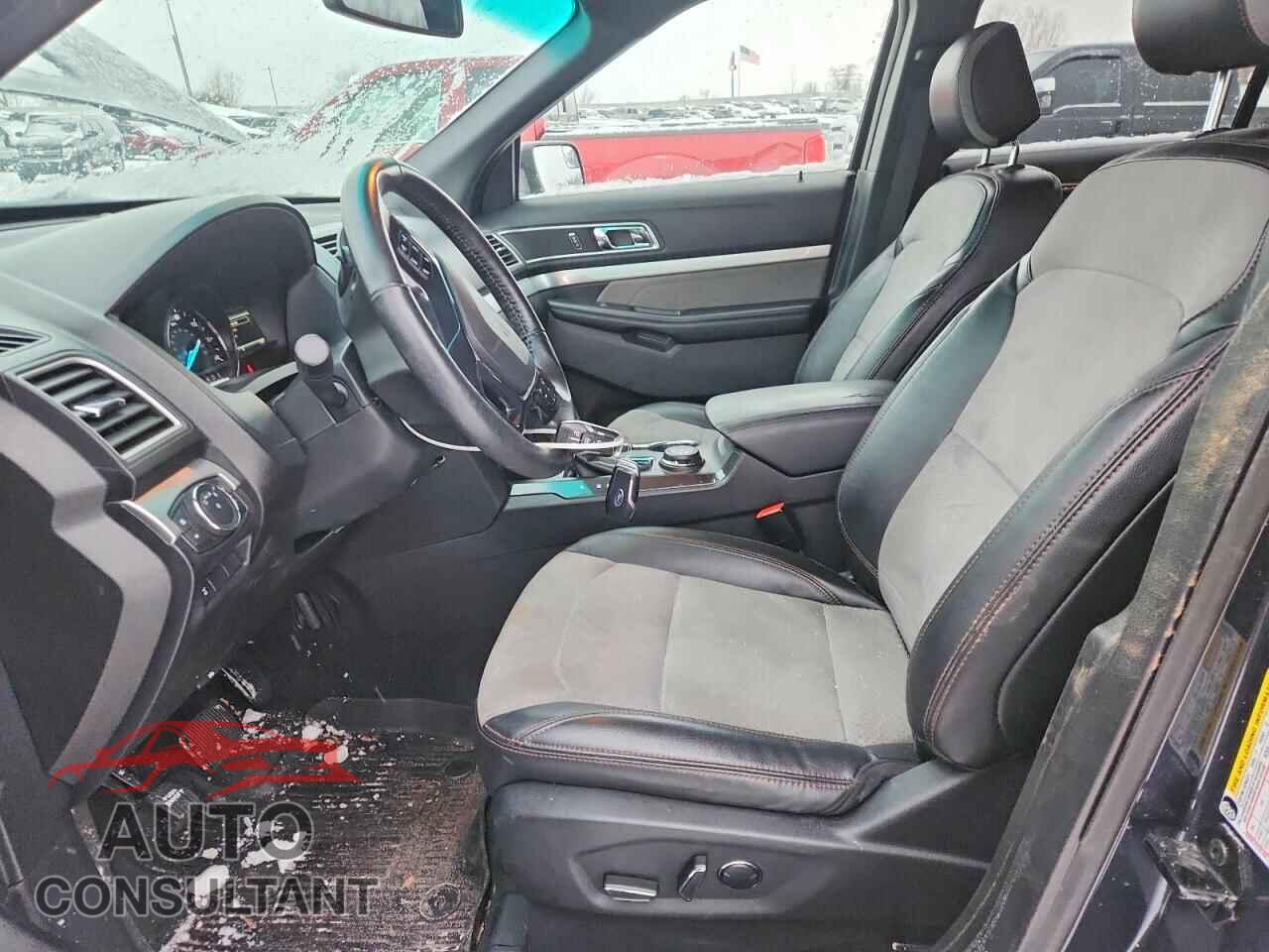 FORD EXPLORER 2017 - 1FM5K8D84HGA10141