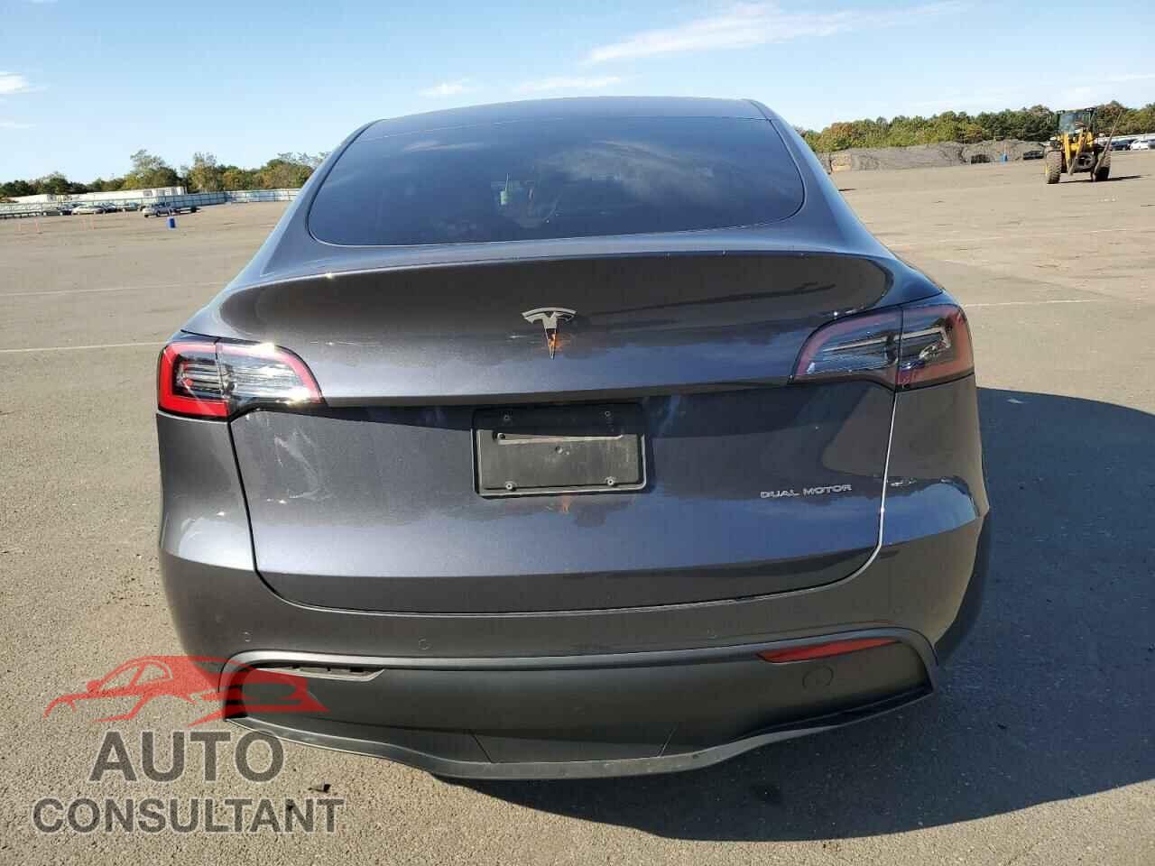 TESLA MODEL Y 2022 - 7SAYGDEE3NF356366