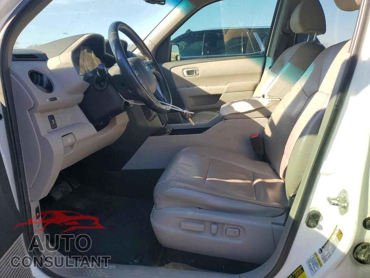 HONDA PILOT 2013 - 5FNYF3H5XDB044324