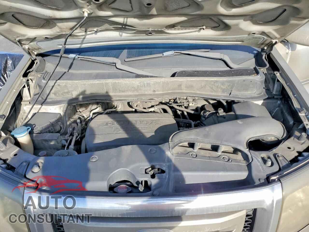HONDA PILOT 2011 - 5FNYF4H90BB062644