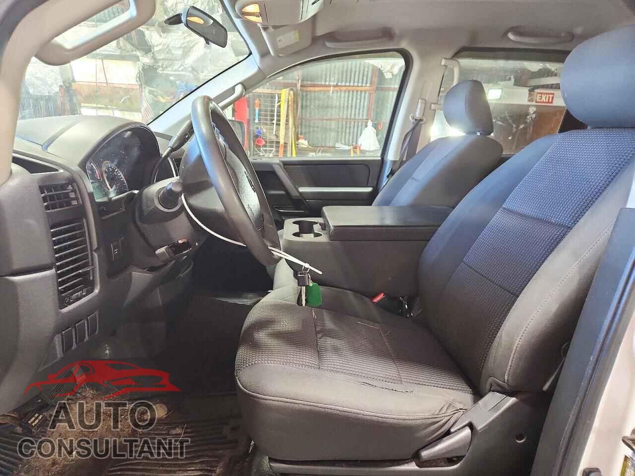 NISSAN TITAN 2012 - 1N6AA0EJXCN315038