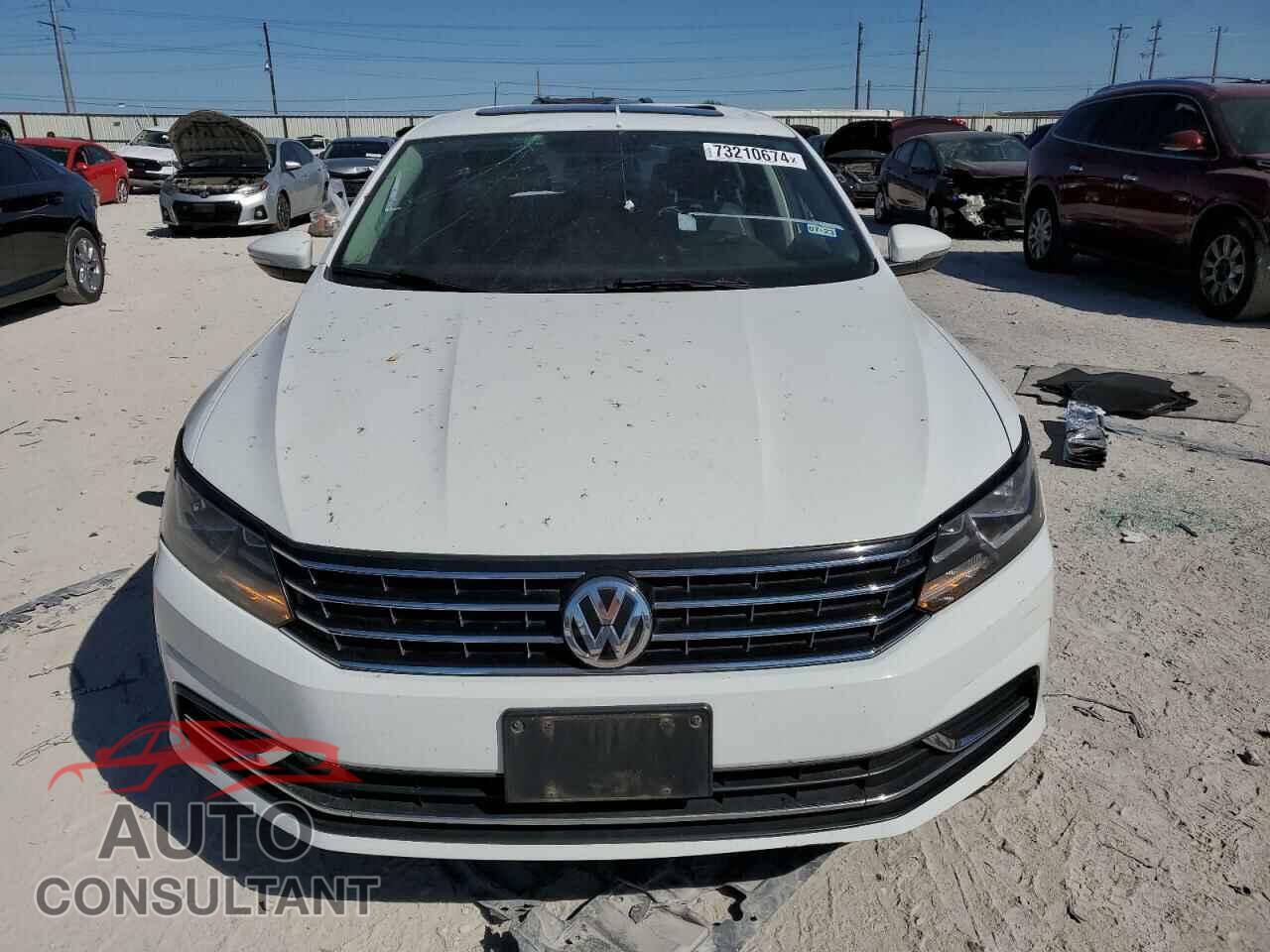 VOLKSWAGEN PASSAT 2018 - 1VWBA7A38JC009727