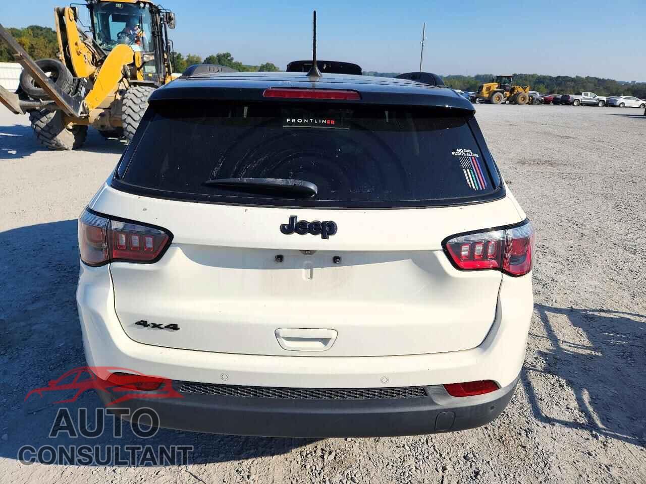 JEEP COMPASS 2019 - 3C4NJDBB0KT697667