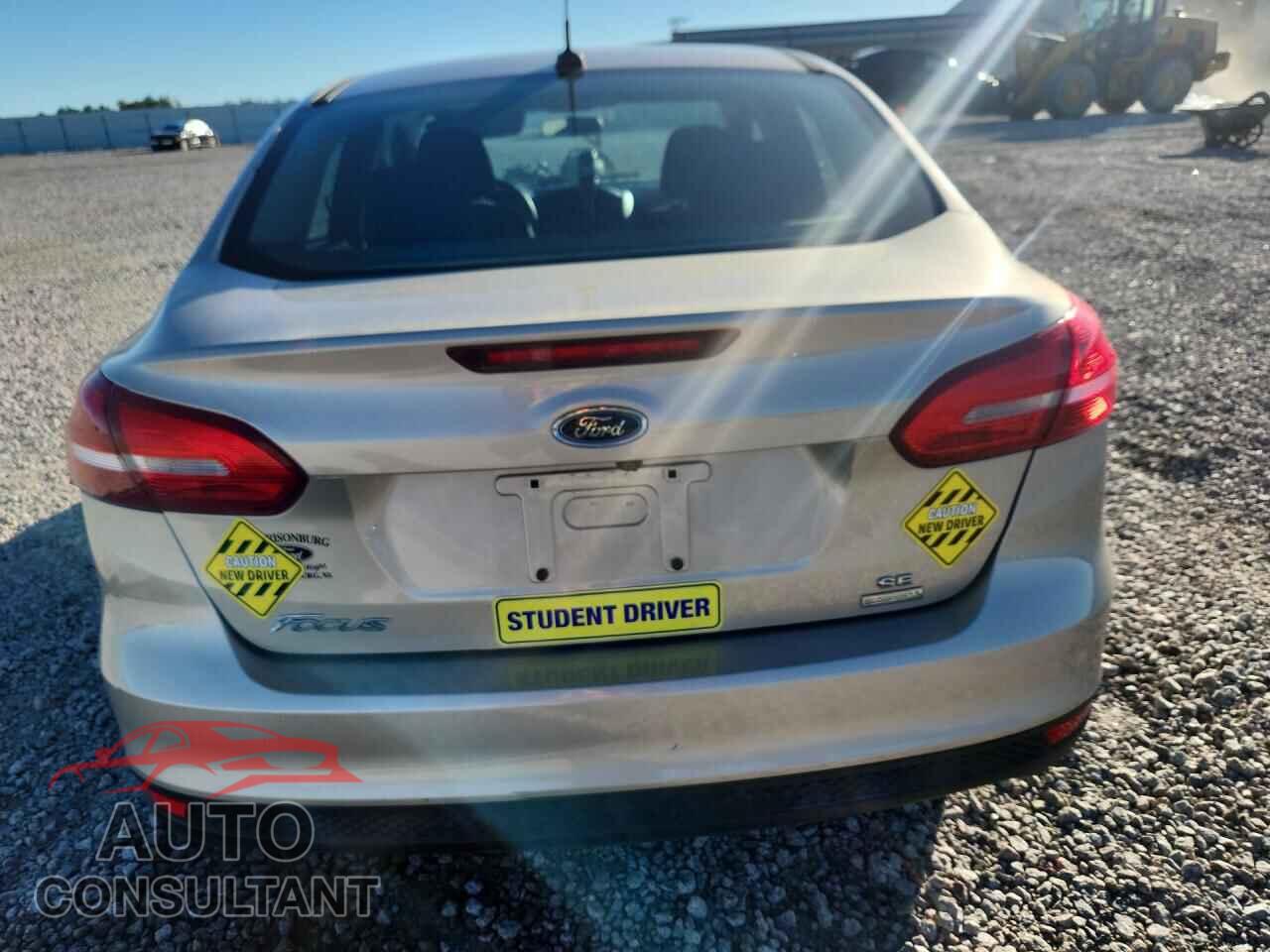 FORD FOCUS 2017 - 1FADP3FE4HL309746