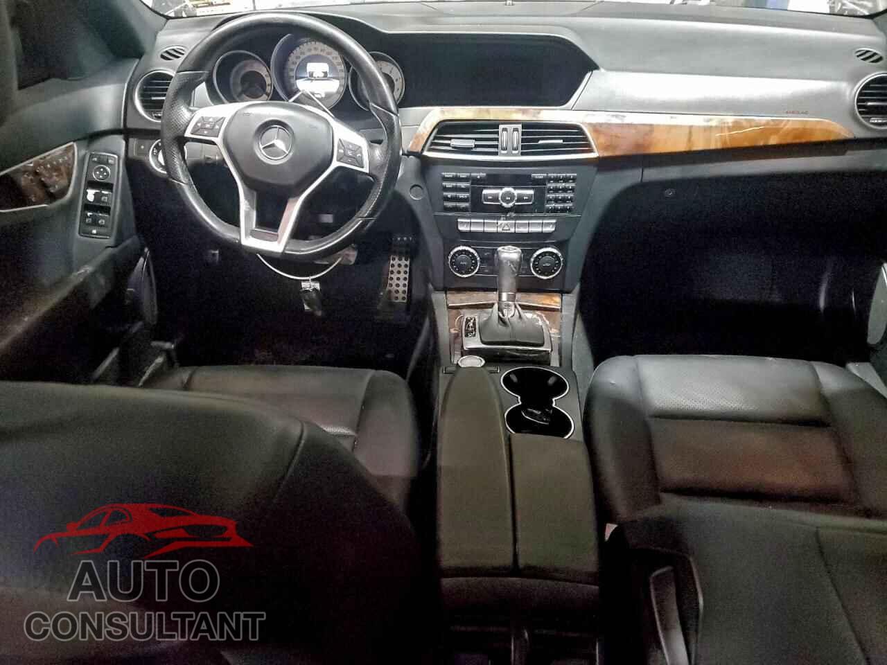 MERCEDES-BENZ C-CLASS 2014 - WDDGF8AB0ER309326