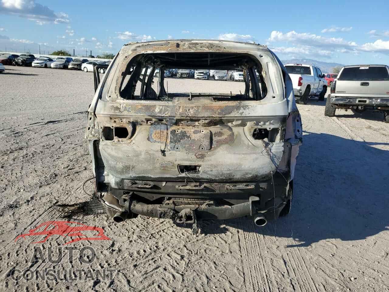 DODGE DURANGO 2018 - 1C4SDHET0JC384800