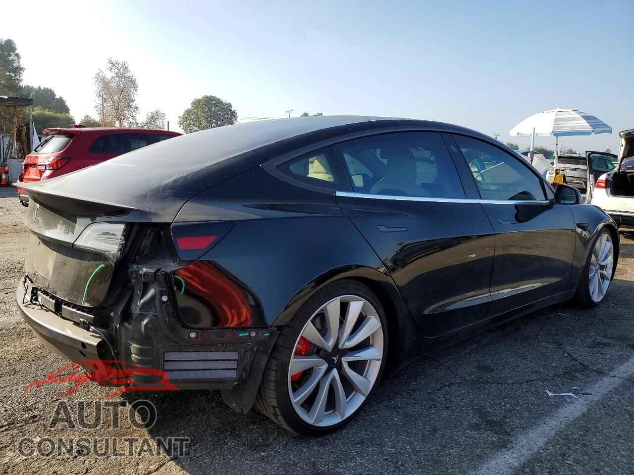 TESLA MODEL 3 2018 - 5YJ3E1EB6JF074038