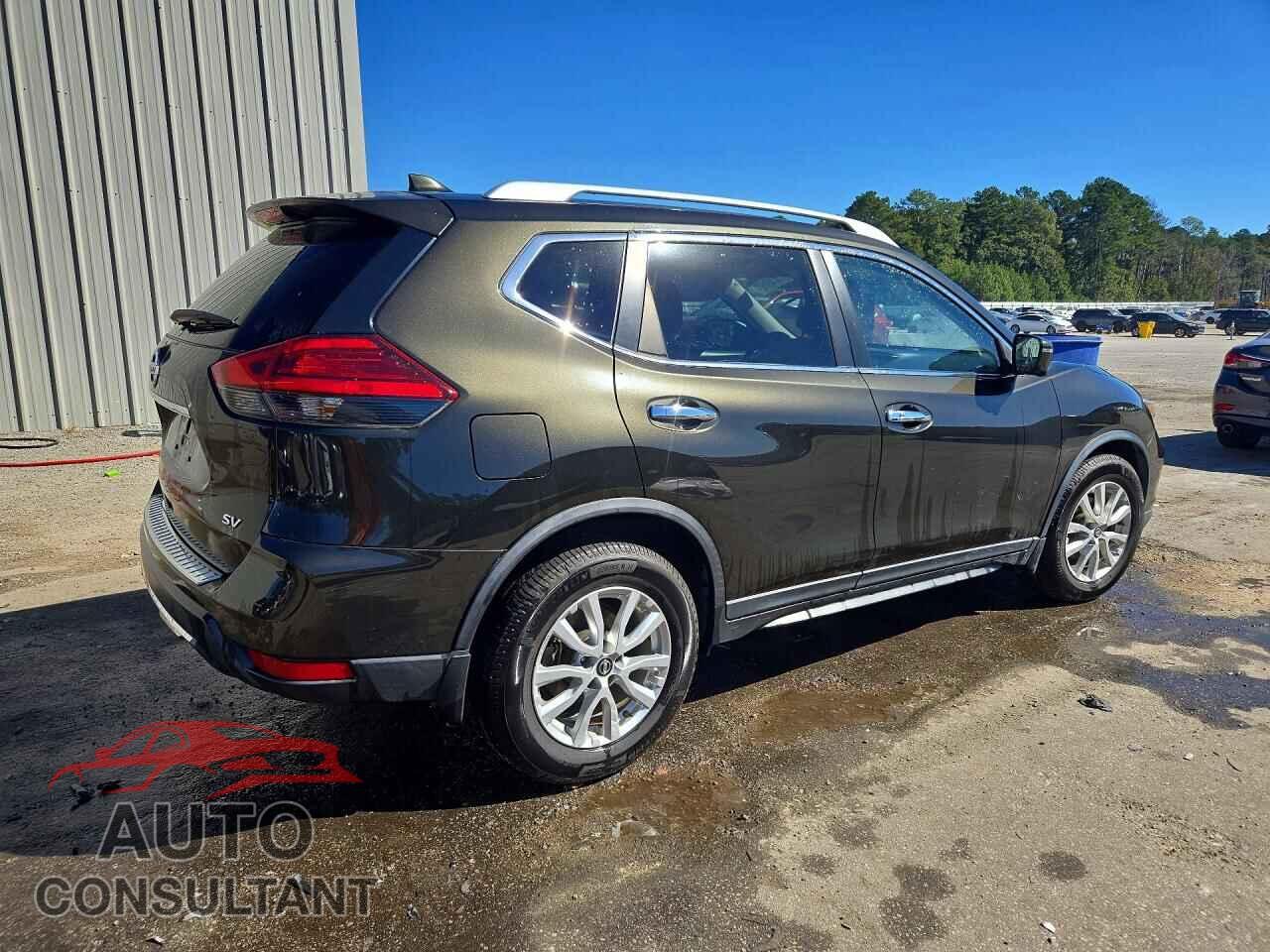 NISSAN ROGUE 2017 - KNMAT2MT4HP555273