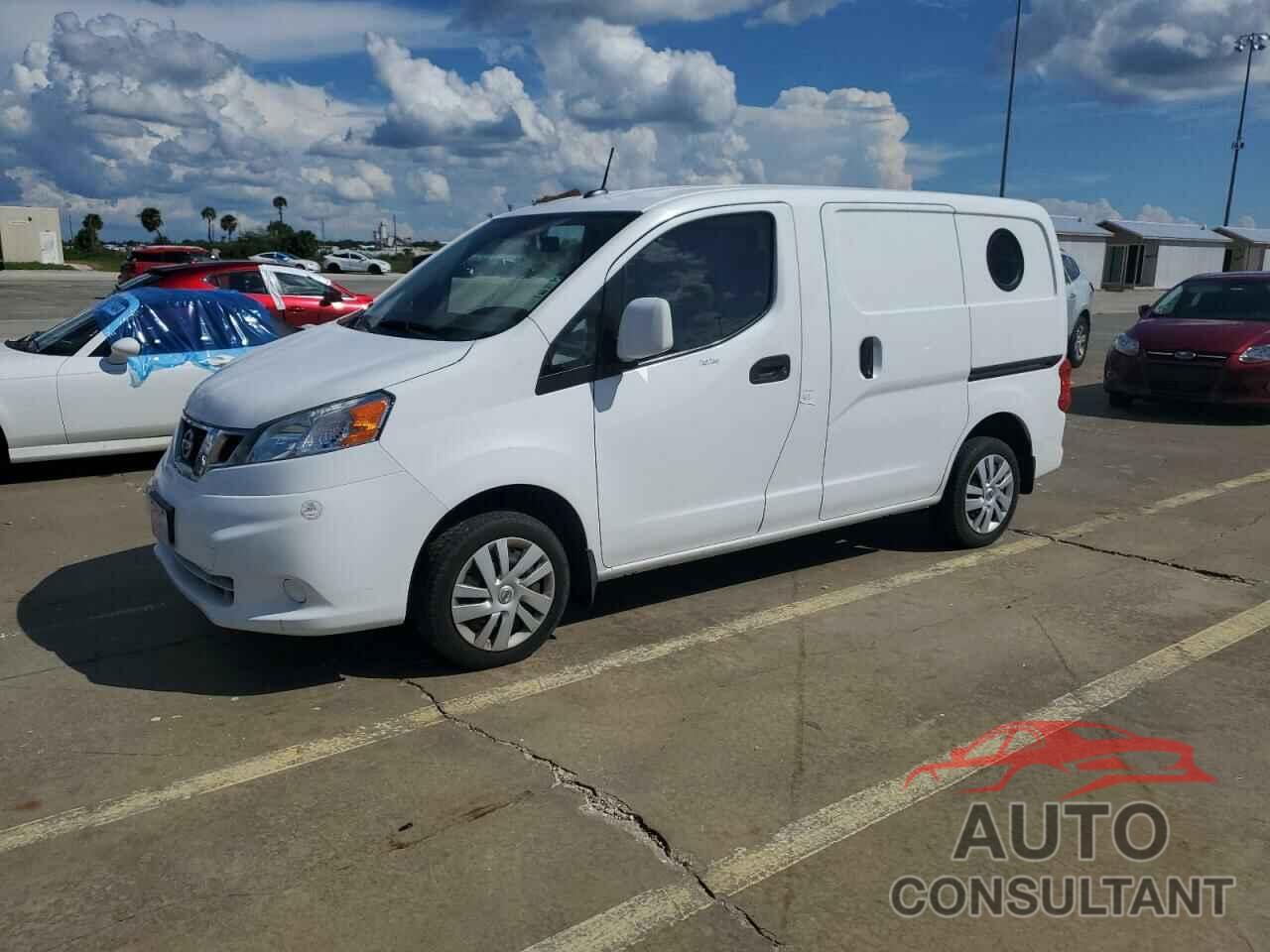 NISSAN NV 2017 - 3N6CM0KN4HK695045