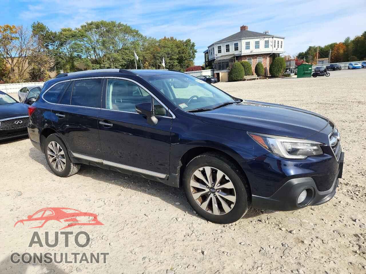 SUBARU OUTBACK 2018 - 4S4BSATC8J3311914