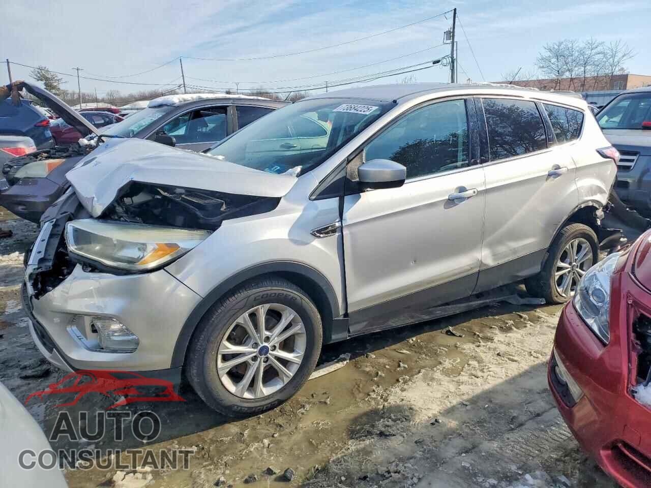 FORD ESCAPE 2017 - 1FMCU0GD7HUD20216