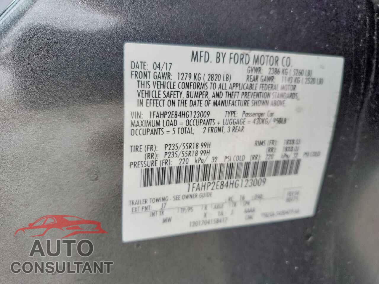 FORD TAURUS 2017 - 1FAHP2E84HG123009